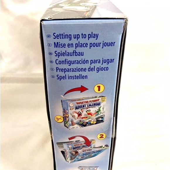 Elf Advent Festive Flyers Calendar - Picture 4 of 4